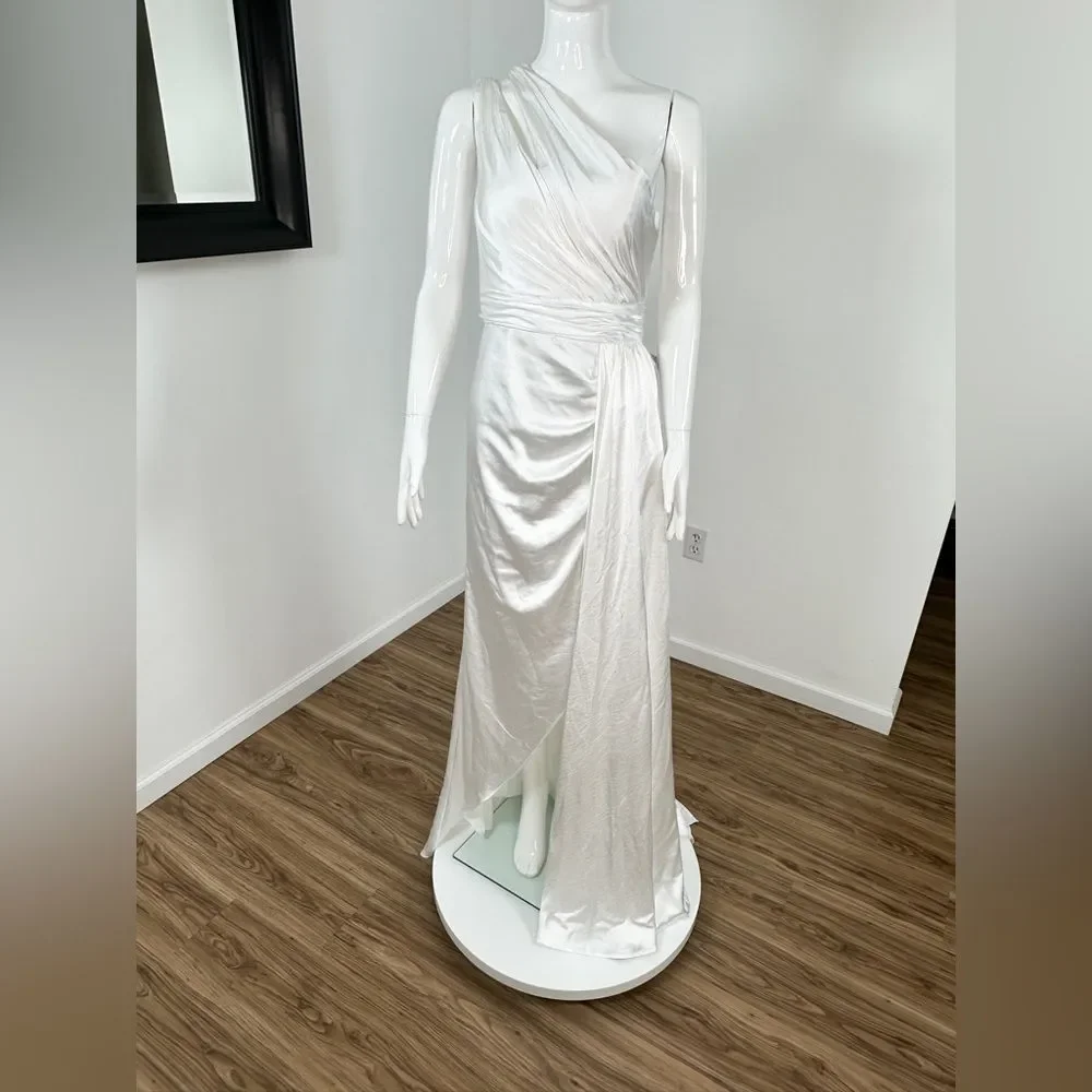 🔥🔥 Mac Duggal Draped One Shoulder Gown - Picture 10 of 12